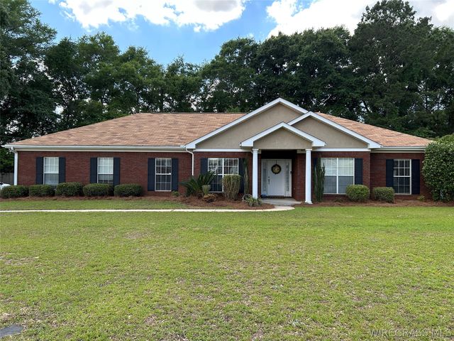 211 Stratford Ln, Enterprise, AL 36330