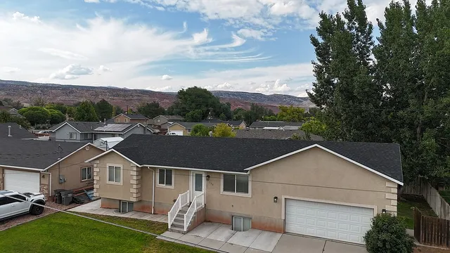 330 W  700 S, Richfield, UT 84701
