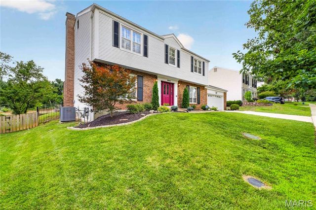 15534 Wendimill Dr, Chesterfield, MO 63017