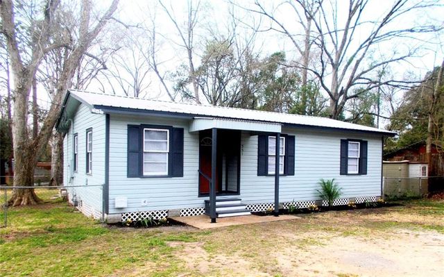 551 3rd Ave, Chickasaw, AL 36611