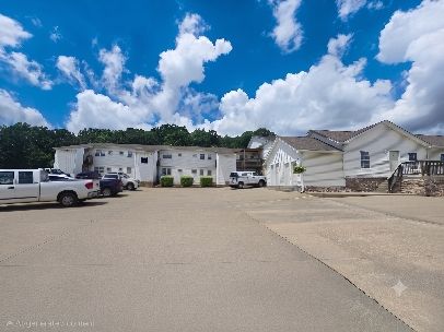 4810 Red Rooster Ln #U, Farmington, MO 63640