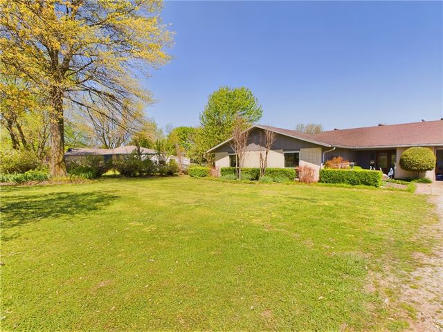 2106 Ladelle Ave, Lowell, AR 72745