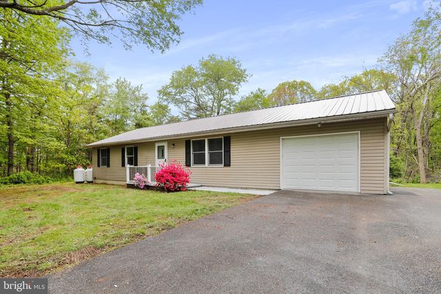 11890 Mountain Ash Rd, Clear Spring, MD 21722