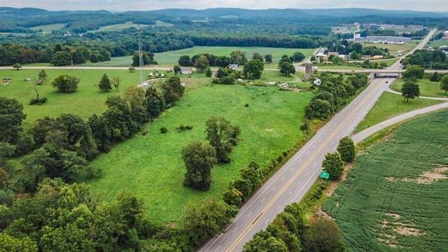 1810 Perry Hwy, Portersville, PA 16051