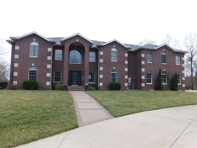 34 Lakeview Dr, Clinton, IN 47842