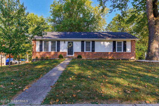 205 Arden Dr, Jefferson City, MO 65109