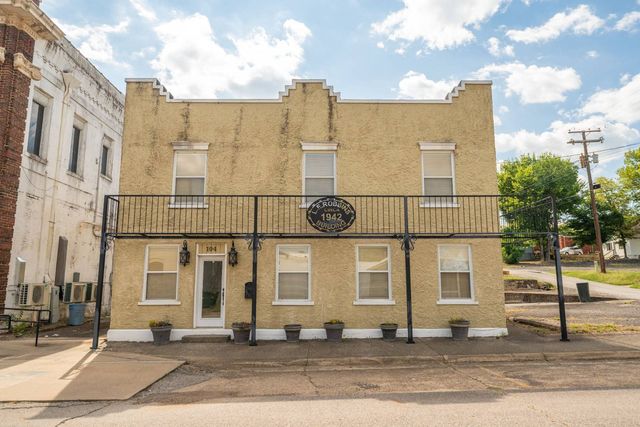 104 N  3rd St, Heber Springs, AR 72543