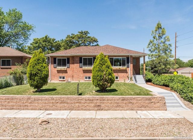 2895 Eudora St, Denver, CO 80207