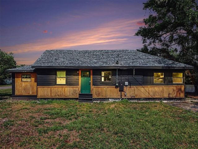 38702 South Ave, Zephyrhills, FL 33542