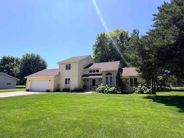 9308 S Canal Road, North Platte, NE 69101