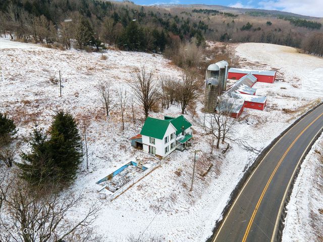 1016 State Highway 165, Cherry Valley, NY 13320