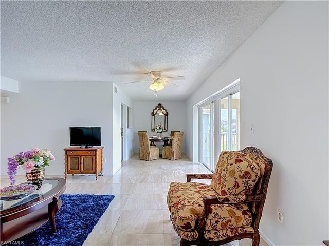 1400 Pompei Ln #6, Naples, FL 34103