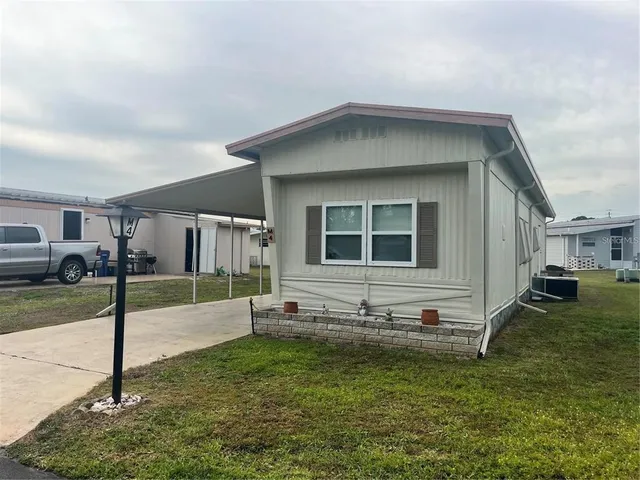 5316 53rd Ave E #M4, Bradenton, FL 34203