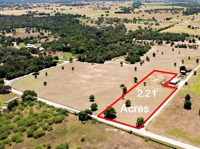 4 Old Colony Line Rd   #4, Dale, TX 78616