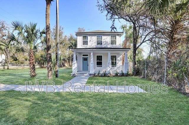 1311 Odessa St, Jacksonville, FL 32206