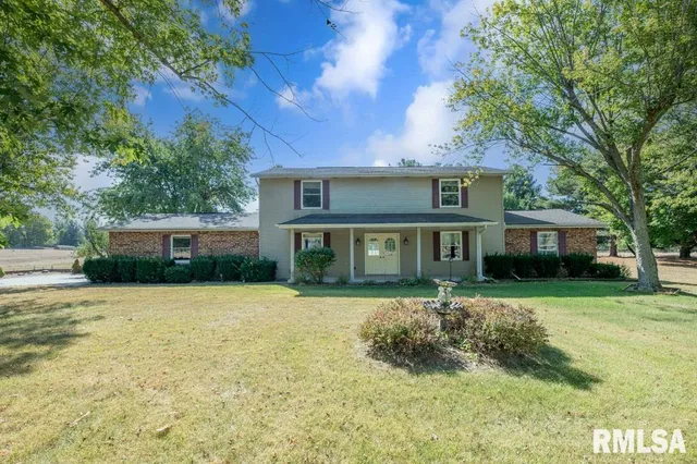 29847 E  County Road 2600 N, Manito, IL 61546