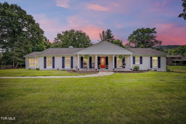 2013 Canterbury Rd, Kingsport, TN 37660