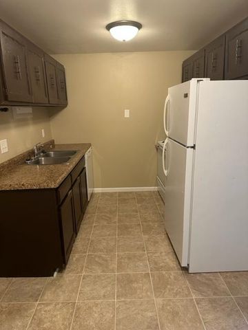 124 Capitol View Ter  #4, Madison, WI 53713
