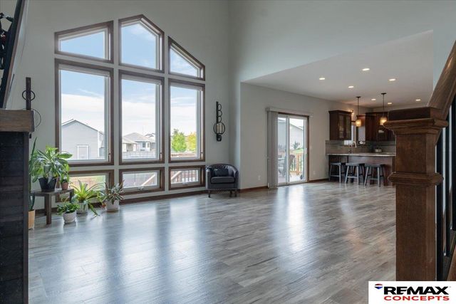 7700 S  66th St, Lincoln, NE 68516
