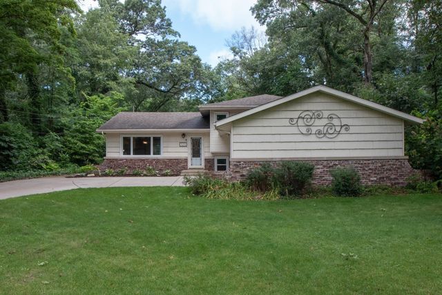 125 Diana Rd, Portage, IN 46368