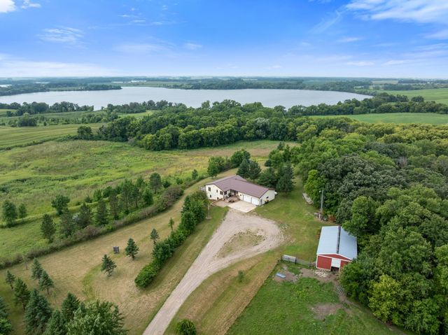 9705 37th Ave SE, Kandiyohi, MN 56251