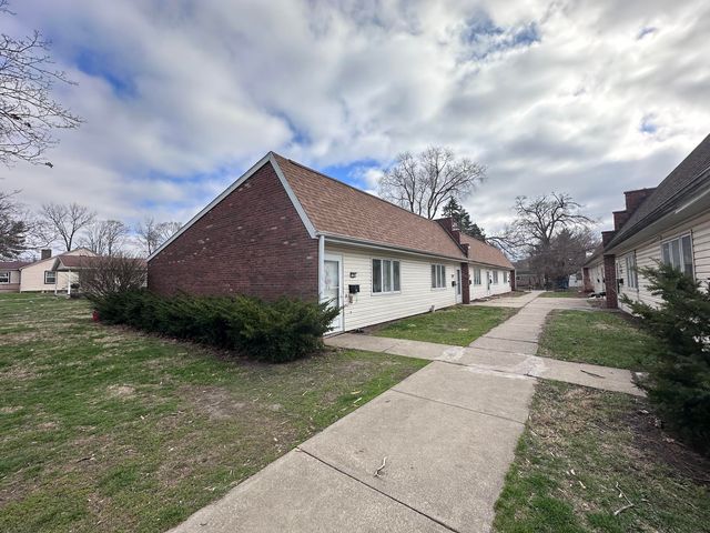 1005-7 Oak St, Danville, IL 61832