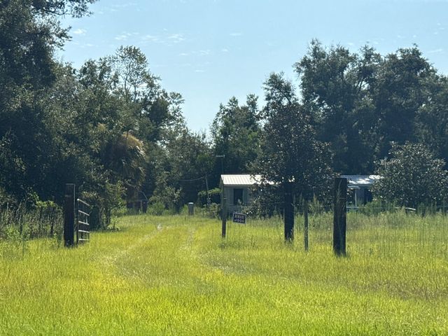 7490 193rd Rd, Live Oak, FL 32060