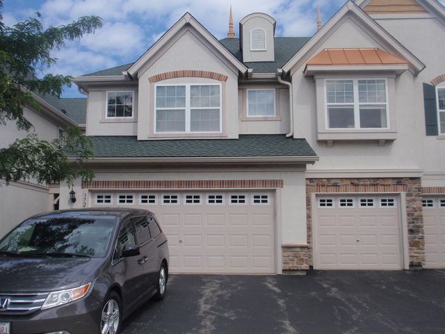 372 Shadow Creek Dr #372, Vernon Hills, IL 60061