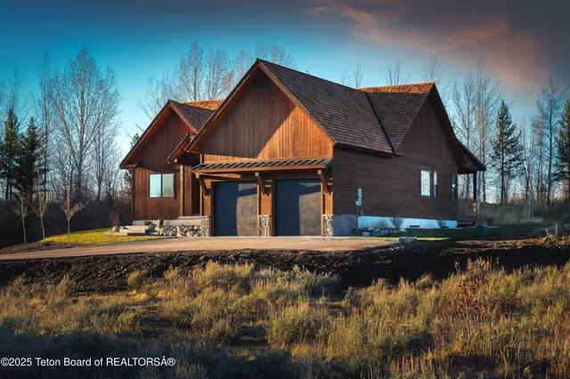 1604 Telemark Trl, Driggs, ID 83422