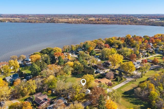 11548 N  Maple Beach Dr, Edgerton, WI 53534