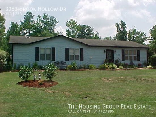 3083 Brook Hollow Dr, Rex, GA 30273