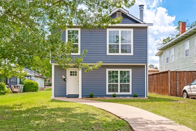 709 N  Madison Ave, Dallas, TX 75208