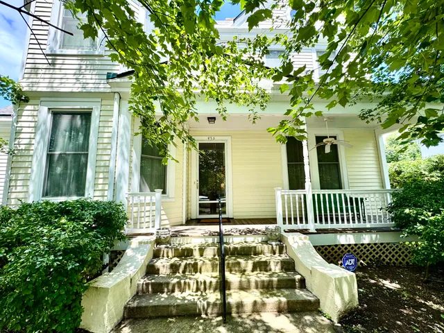 453 W  Broadway St, Danville, KY 40422
