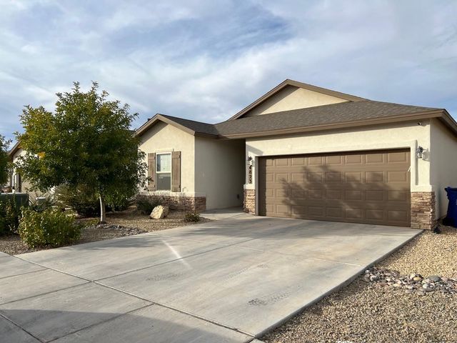 4823 Sirocco Ave, Las Cruces, NM 88012
