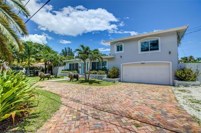 2456 Bayview Dr, Fort Lauderdale, FL 33305