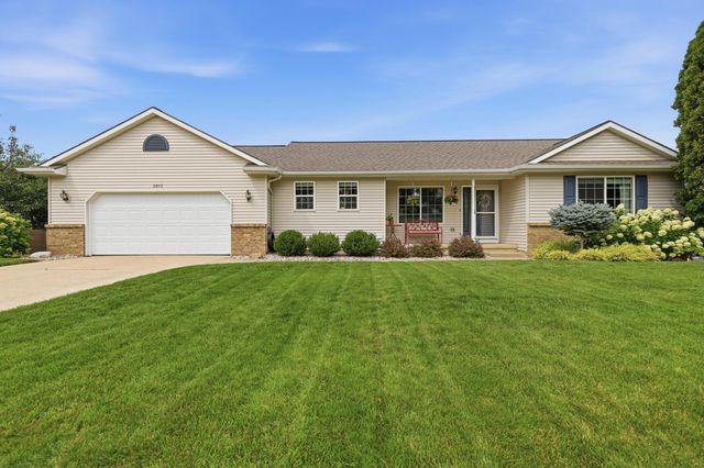 2913 Belle Meadow Dr SW, Byron Center, MI 49315