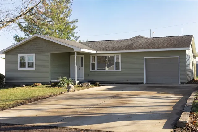 427 Merrill St, Catlin, IL 61817