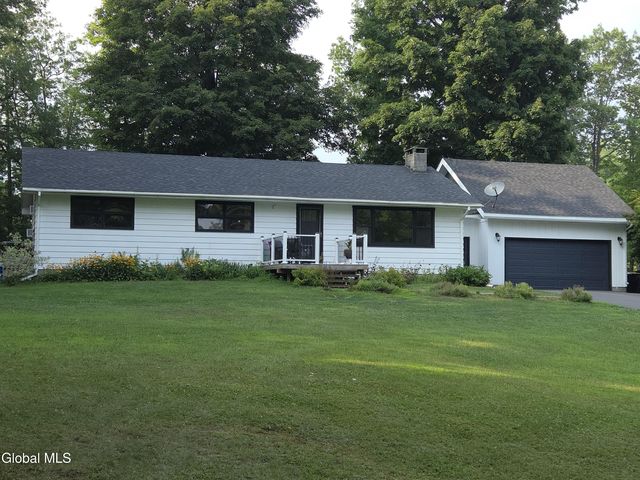 9743 Route 32, Freehold, NY 12431