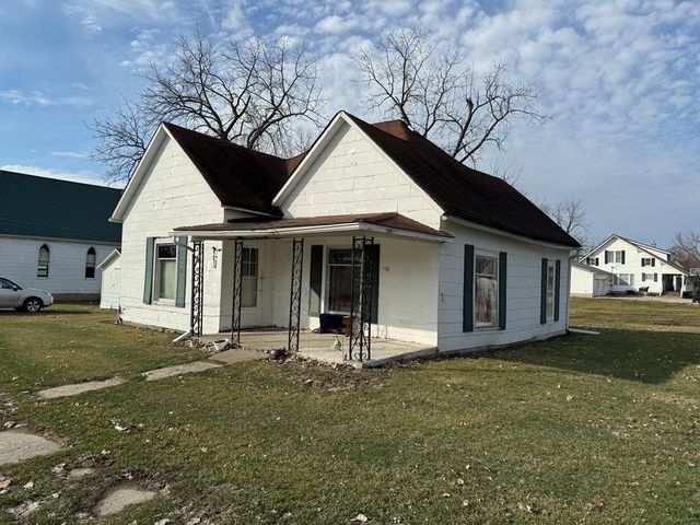 302 S  Lincoln St, Green City, MO 63545