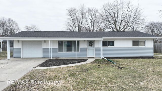 2670 Valley Dr, Saginaw, MI 48603
