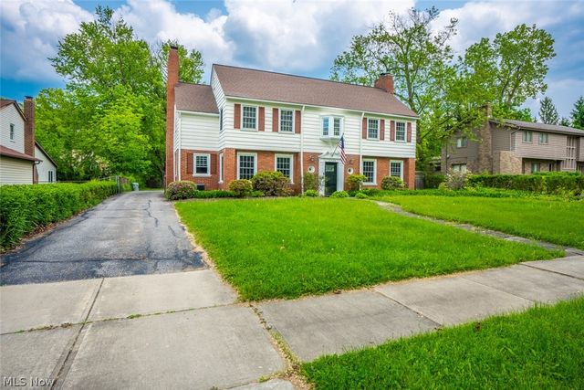 2739 Green Rd, Shaker Heights, OH 44122