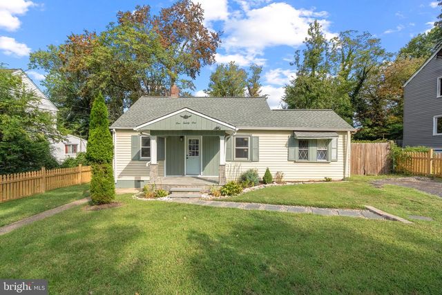 121 N  Huron Dr, Oxon Hill, MD 20745