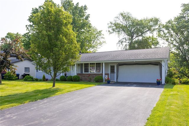 84 Marlbank Dr, Rochester, NY 14612