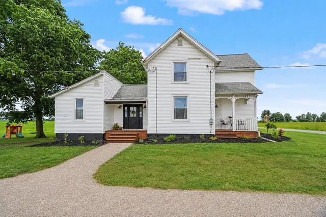 2971 Temple Rd, Bucyrus, OH 44820