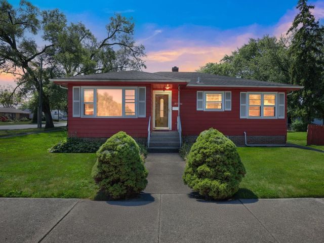 725 E  161st St, South Holland, IL 60473