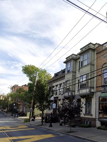 246 Lark St #9, Albany, NY 12210