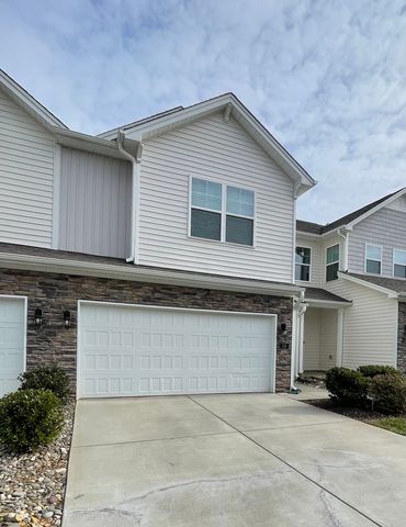 106 Stamm Dr, Greensboro, NC 27455
