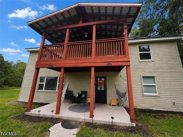 2630 Bee Branch Lakes Dr, Labelle, FL 33935