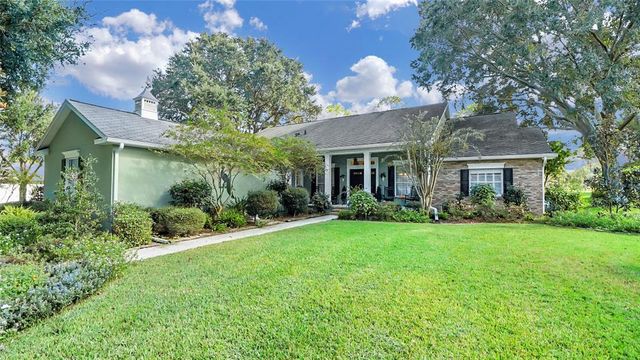 6113 Spinnaker Loop, Lady Lake, FL 32159