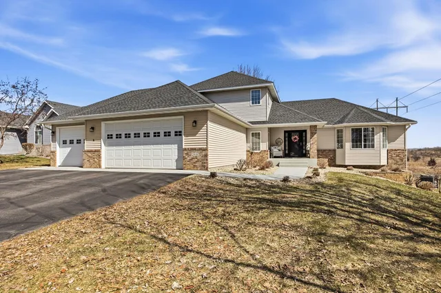 2418 18th Ave SE, Saint Cloud, MN 56304